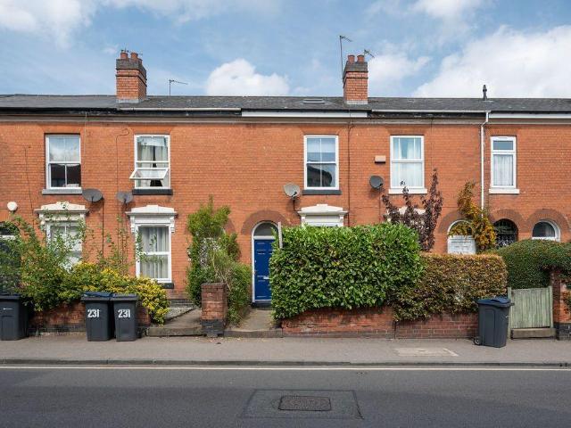 2 bedroom terraced house for sale