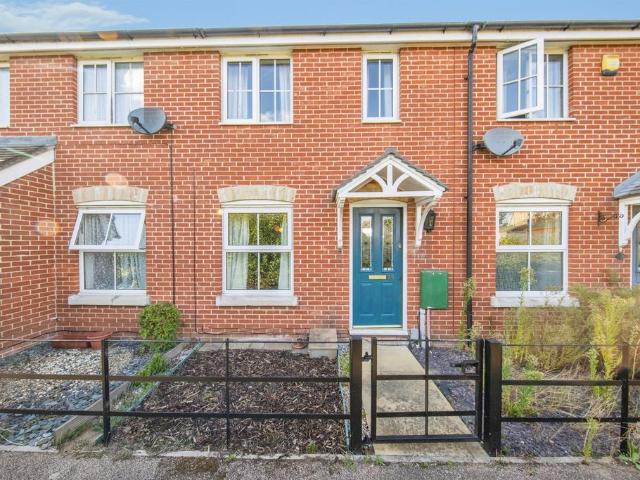 2 bedroom terraced house for sale