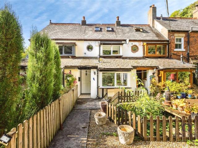 2 bedroom terraced house for sale