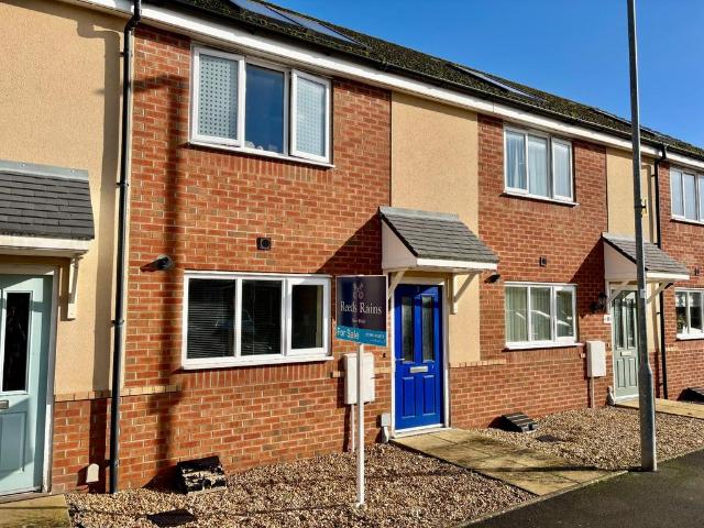 2 bedroom terraced house for sale