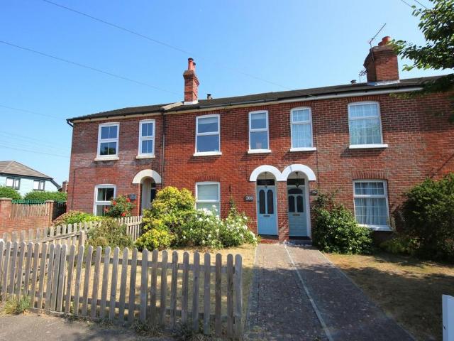 2 bedroom terraced house for sale