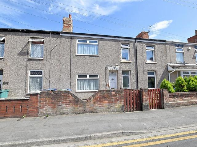 2 bedroom terraced house for sale