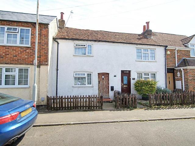 2 bedroom terraced house for sale