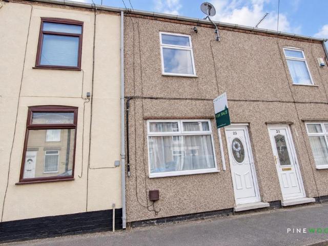 2 bedroom terraced house for sale
