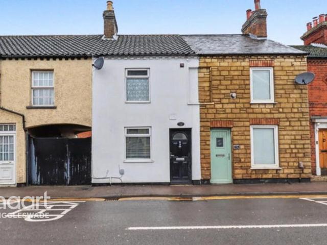 2 bedroom terraced house for sale