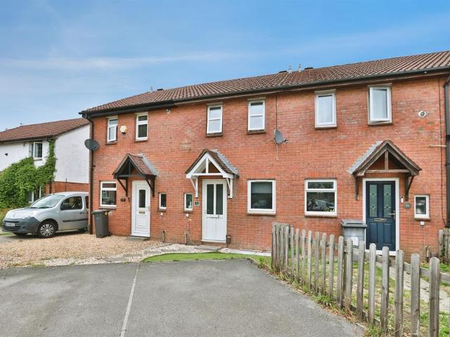 2 bedroom terraced house for sale