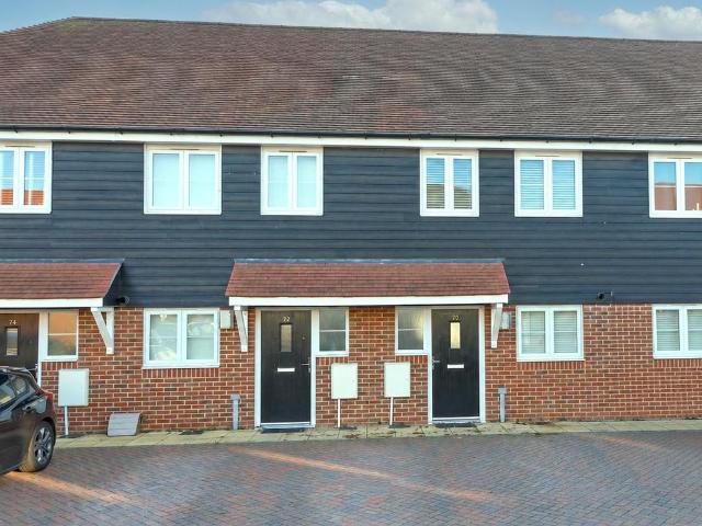 2 bedroom terraced house for sale