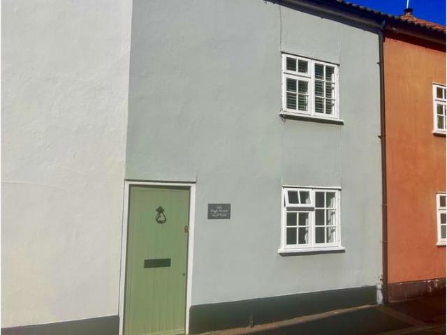 2 bedroom terraced house for sale