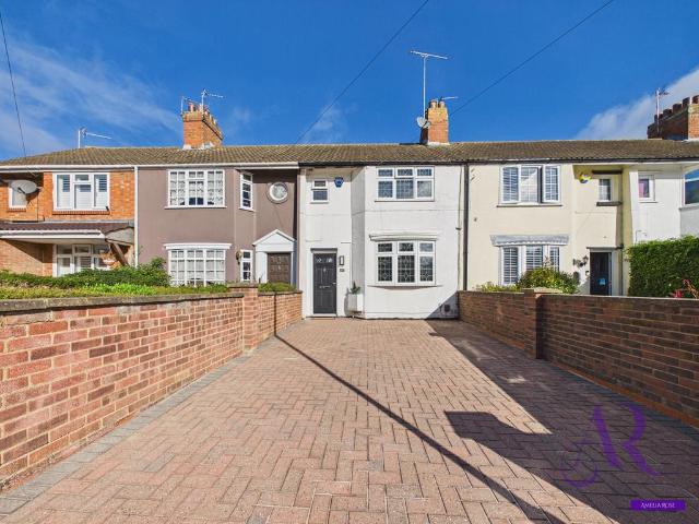 2 bedroom terraced house for sale