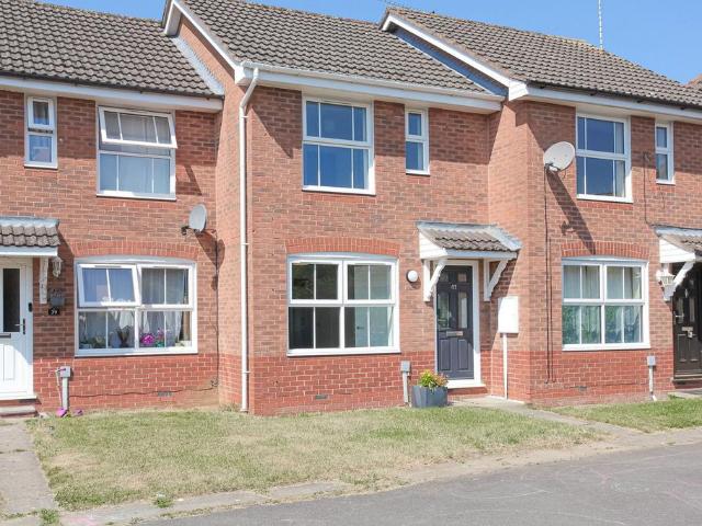 2 bedroom terraced house for sale