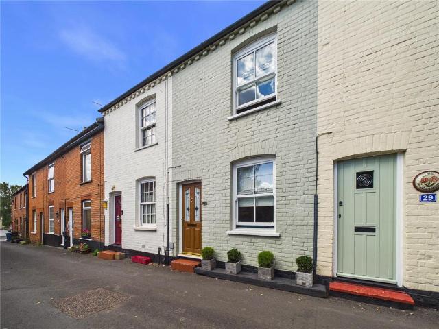 2 bedroom terraced house for sale