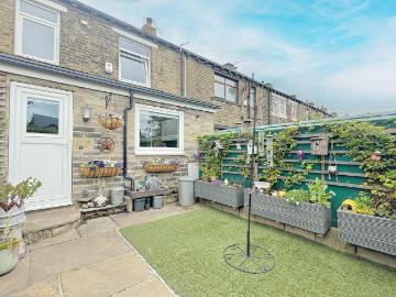 2 bedroom terraced house for sale