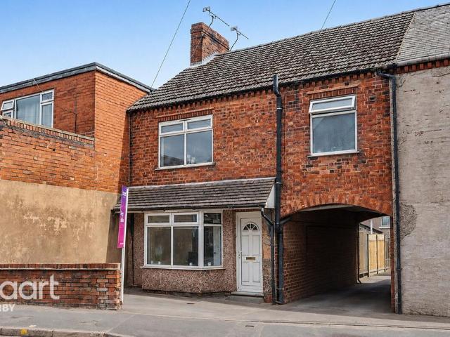 2 bedroom terraced house for sale