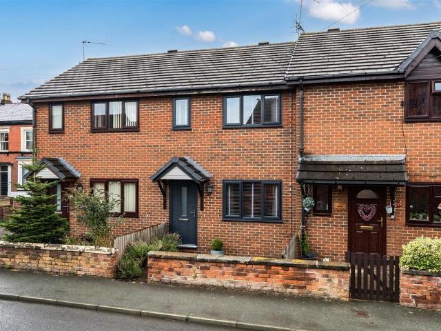 2 bedroom terraced house for sale