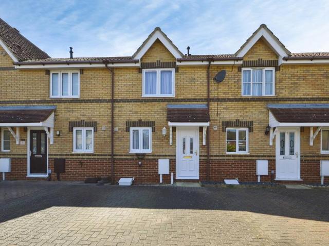 2 bedroom terraced house for sale