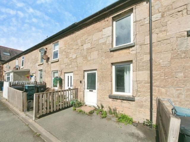 2 bedroom terraced house for sale