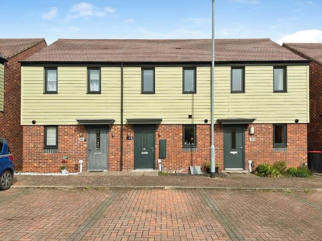 2 bedroom terraced house for sale