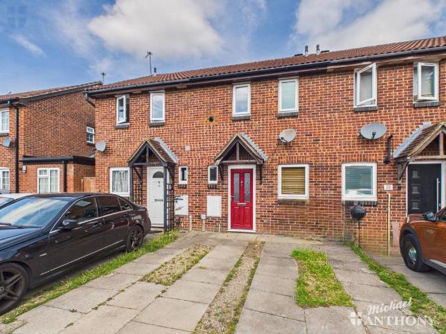 2 bedroom terraced house for sale