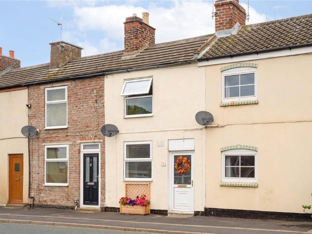 2 bedroom terraced house for sale