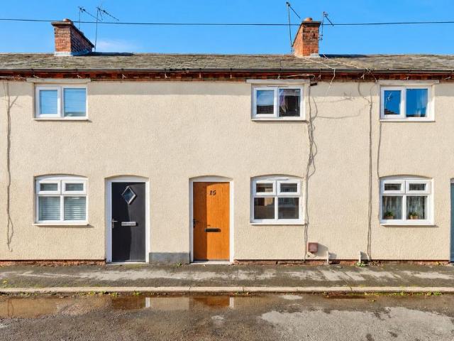 2 bedroom terraced house for sale