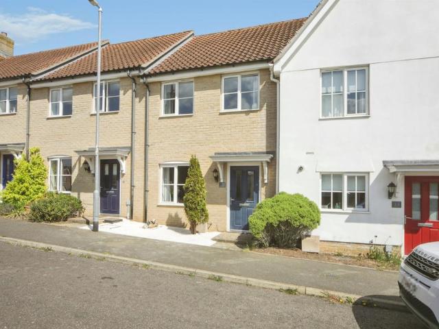 2 bedroom terraced house for sale