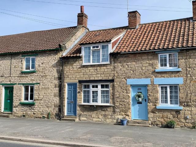 2 bedroom terraced house for sale