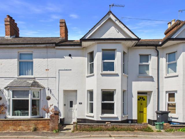 2 bedroom terraced house for sale