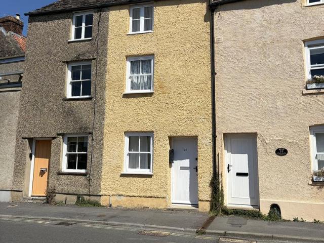 2 bedroom terraced house for sale
