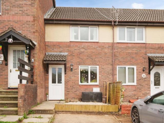 2 bedroom terraced house for sale