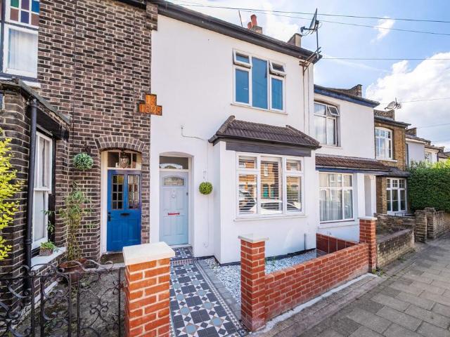 2 bedroom terraced house for sale