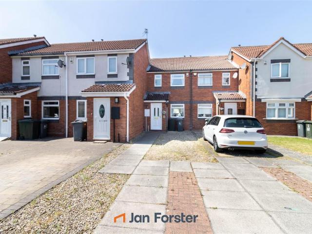 2 bedroom terraced house for sale
