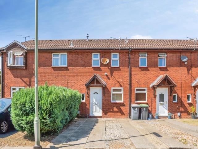 2 bedroom terraced house for sale