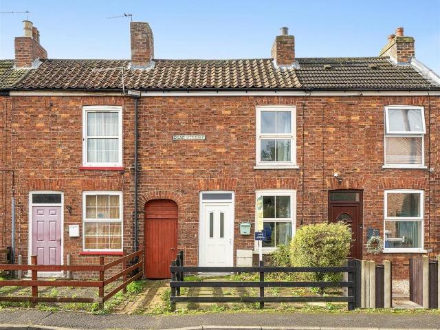 2 bedroom terraced house for sale