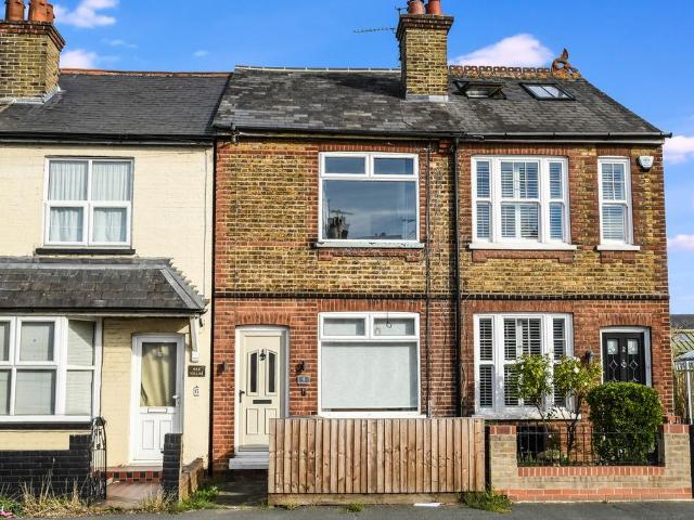 2 bedroom terraced house for sale