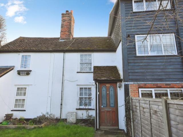 2 bedroom terraced house for sale