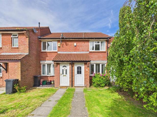 2 bedroom terraced house for sale