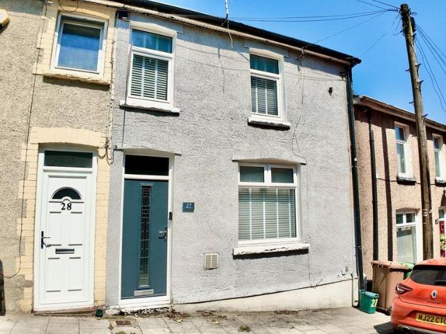 2 bedroom terraced house for sale