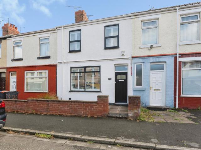 2 bedroom terraced house for sale