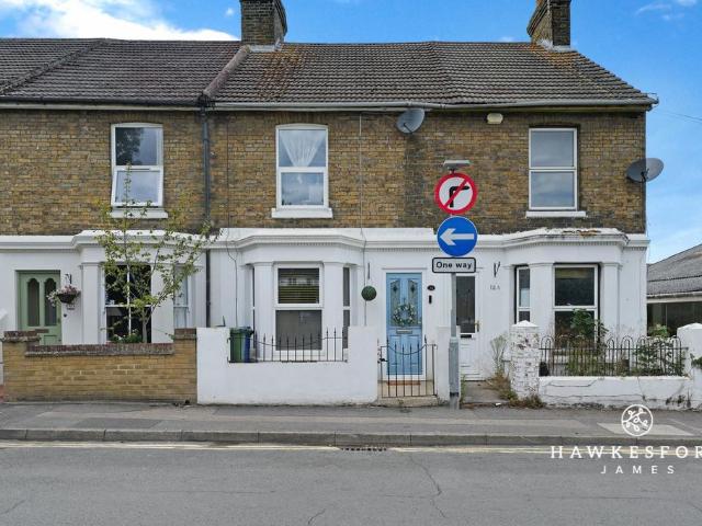 2 bedroom terraced house for sale