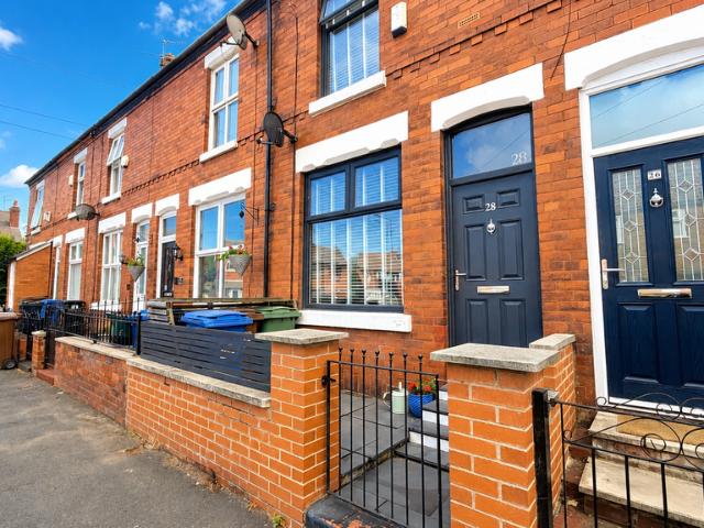 2 bedroom terraced house for sale
