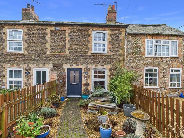 2 bedroom cottage for sale