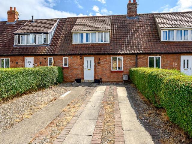 2 bedroom terraced house for sale