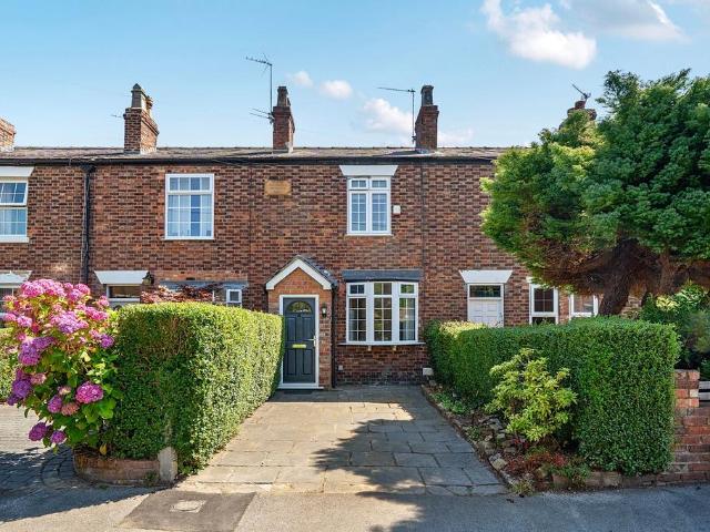 2 bedroom terraced house for sale