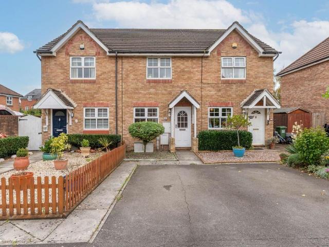 2 bedroom terraced house for sale