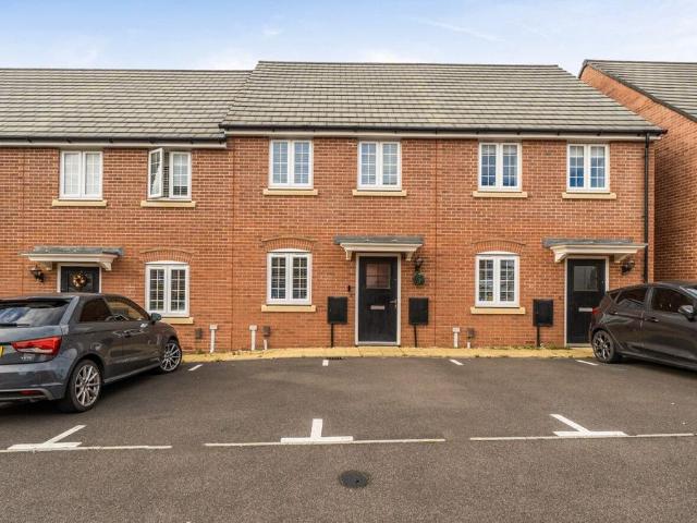 2 bedroom terraced house for sale