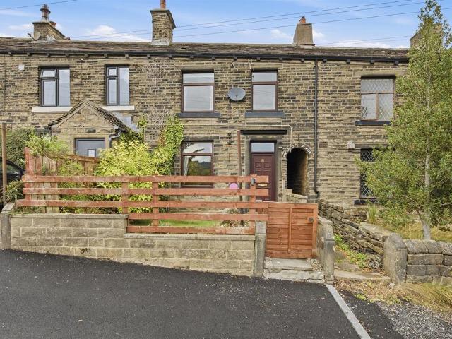2 bedroom terraced house for sale