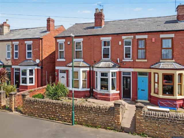 2 bedroom terraced house for sale