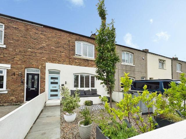 2 bedroom terraced house for sale