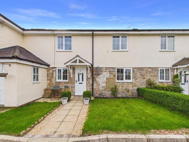2 bedroom terraced house for sale