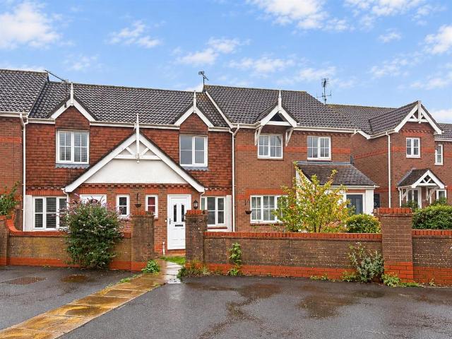 2 bedroom terraced house for sale